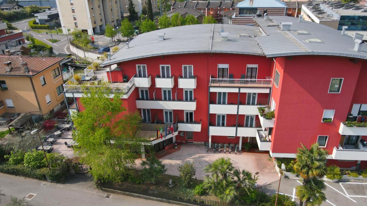 Hotel Virgilio Рива-дель-Гарда Экстерьер фото